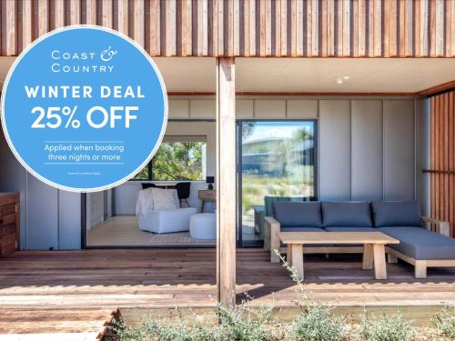 Onetangi Beach Stays Studio 2 - Coast & Country