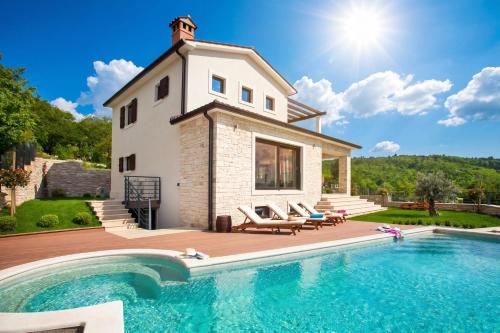 Villa Royal Blue - Happy Rentals