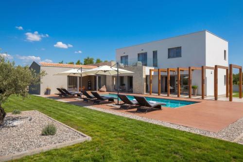 Villa Royal Green - Happy Rentals