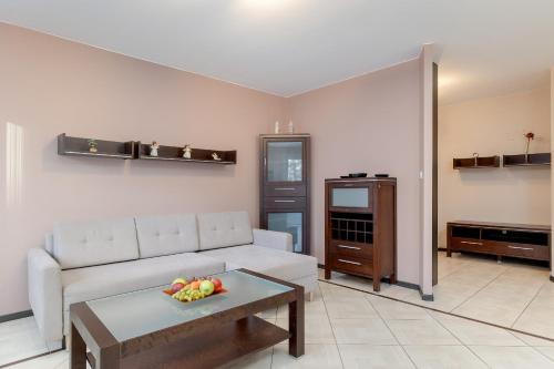 Stylowe Studio SeaView w Międzyzdrojach z Balkonem Blisko Plaży by Noclegi Renters