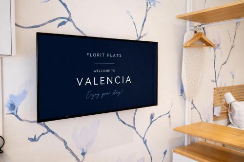 CASA FLORIT - The Turia Park Lofts - 4 Guests- AC & WiFi - Near City Centre
