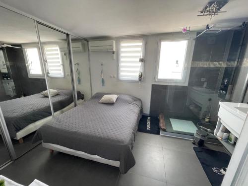Modern and luxurious two bedroom apartment