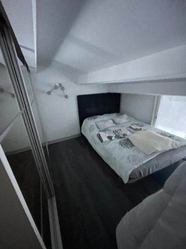 Modern and luxurious two bedroom apartment