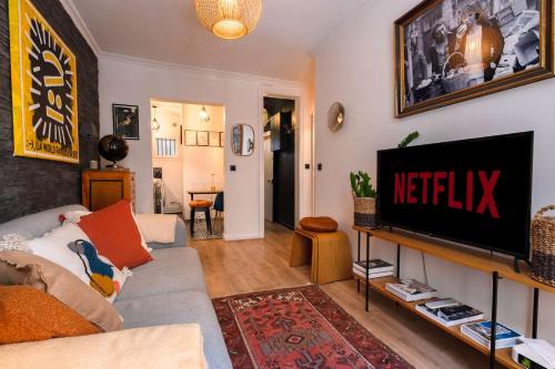 Typical Flat Eiffel Tower 4 Guests
