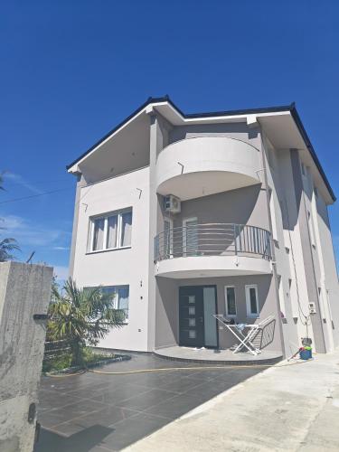 Ariona apartment