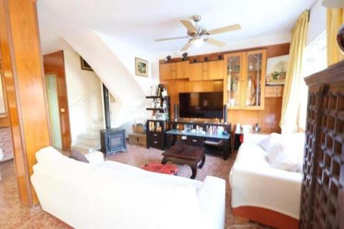 Admire pleasant views and a great location !