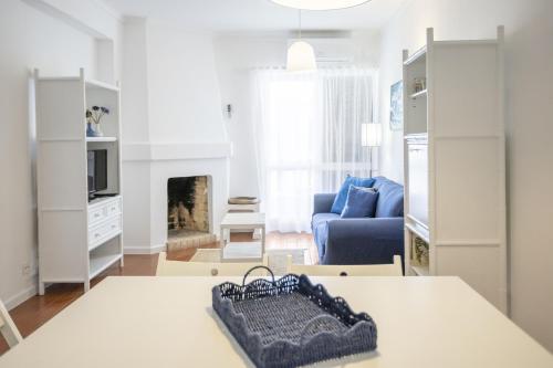 Bright 2BR Apartment with Private Balcony - Albufeira Beach, by Hopstays