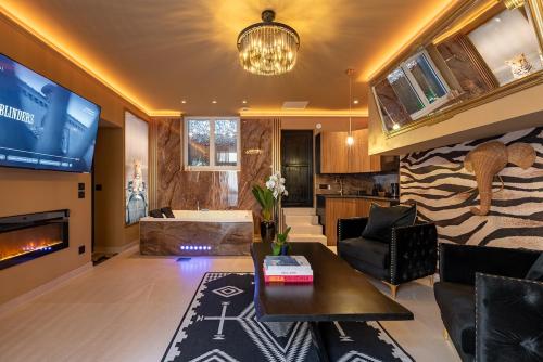 Private spa cinema free parking