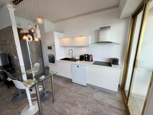 Incredible Seaview Studio on Promenade
