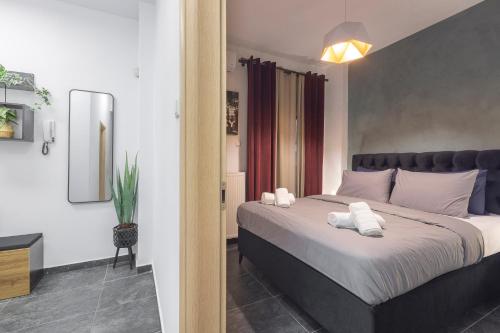 Walk Everywhere / Modern 2BR