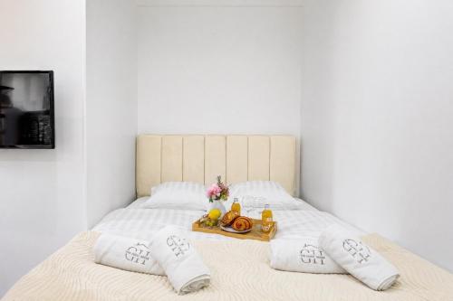 Suite B Elegance in Champs Elysees