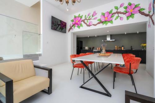Marina Legacy I Boutique Residence