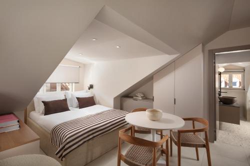 Velut Home Bural