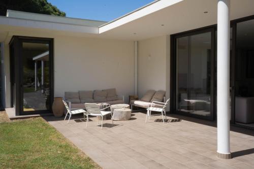 Villa d'architecte 350m carrés bord de forêt 10mn des plages