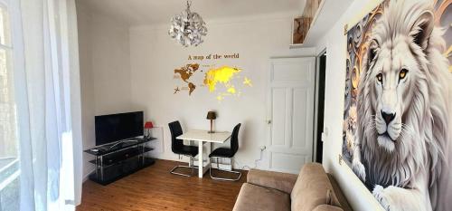 Nice - Charming 2 rooms in a quiet area