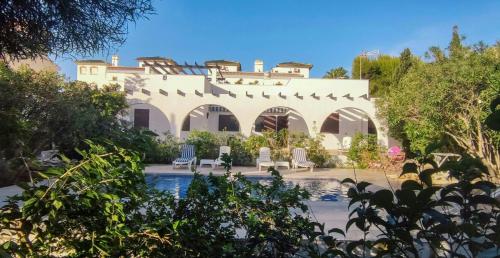 Villa In Ibizan Style Near Alicante