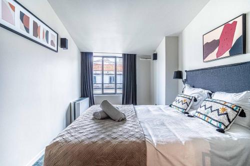 UrbanFlat 135 - Central Luxurious Apartment in Paris
