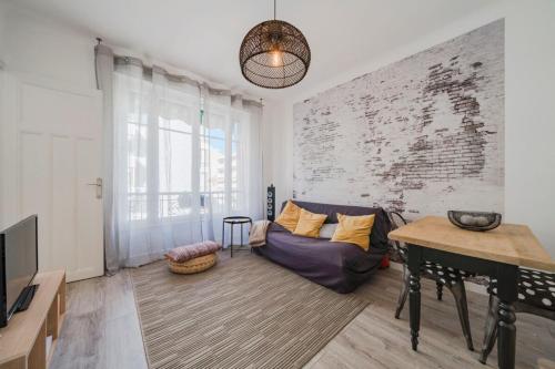 Brand new one bedroom heart of Cannes!!