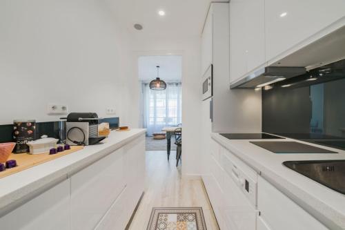 Brand new one bedroom heart of Cannes!!
