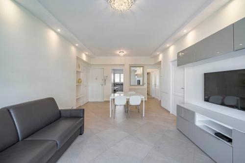Nice 2 bedroom apartment close to the Croisette