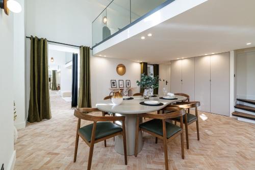 20 QUAI LUNEL - Loft vue Port de Nice - 2 suites mezzanine - Climatise