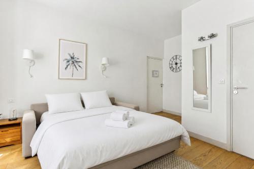 Foto Modern cosy flat in Versailles 2