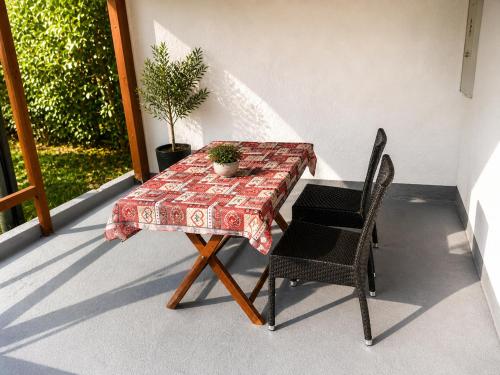 Cozy Apartment Crno near Zadar & Airport