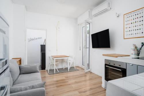 NEW - 4 pax - M5 Istria - Niguarda - No lift
