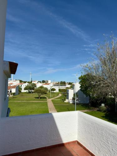 Stylish Vilamoura Retreat - Where time slows down