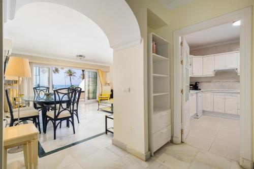 Sea View at White Pearl Beach II, Elviria, Marbella