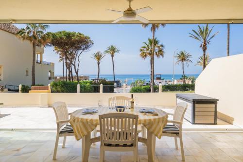 Sea View at White Pearl Beach II, Elviria, Marbella