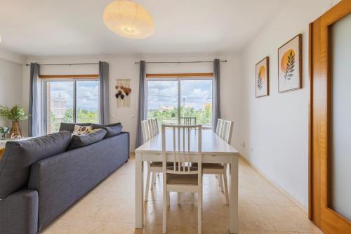2 Bedroom Relax in Alvor by Innkeeper