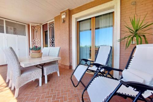 4BNB - Flaminia Prestigious Flat - swimming pool