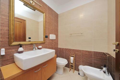 4BNB - Flaminia Prestigious Flat - swimming pool