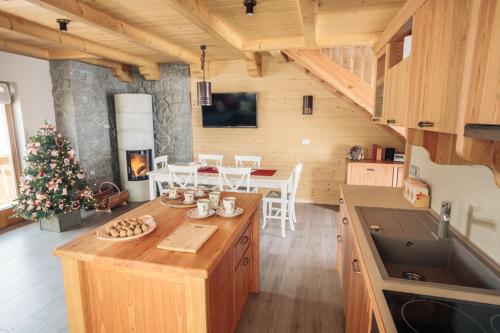 Kuchyň nebo kuchyňský kout v ubytování Apartments Krvavec