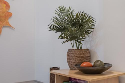 -10min Metro- Jonio Style Apartment