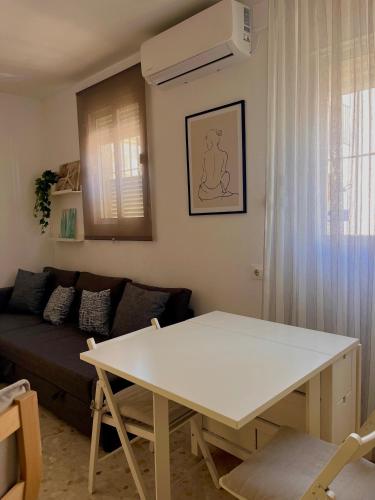 Precioso apartamento en el centro de Conil para familias, parejas y grupos