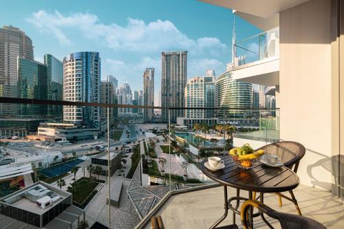 Luxury Studio Burj Khalifa & Canal View