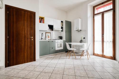 Hostmate - Milan - Volturno - Isola