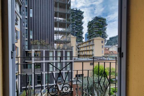 Hostmate - Milan - Volturno - Isola