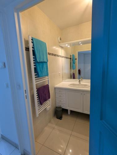 Appartement lumineux à 2 pas de la plage - Parking gratuit
