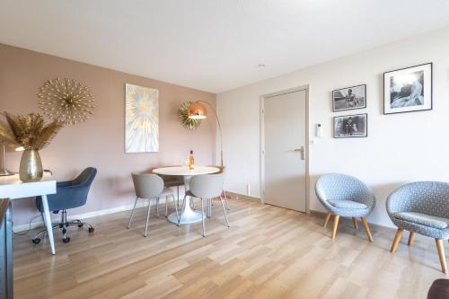 2 Room Terraced Apartment Cannes Centre