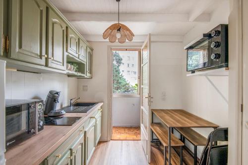 Bright apartment in Marseille