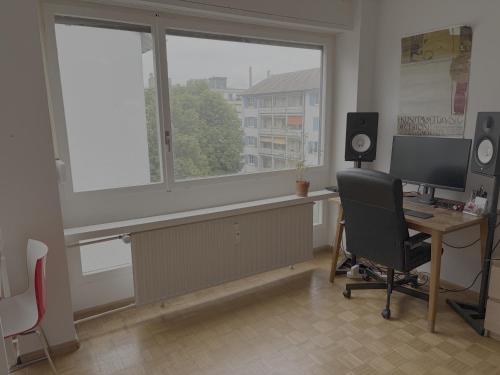 Bright, Calm Studio in the Heart of Kleinbasel and Near the Rhine