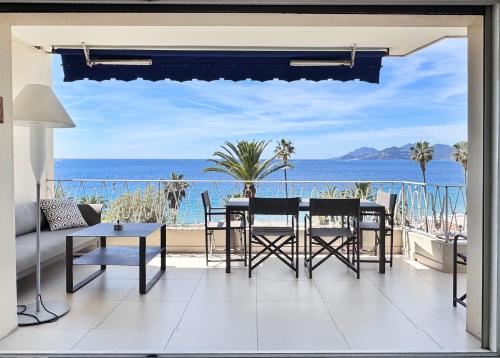 Luxury Sea View 3BR Terrace Garage Cannes