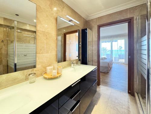 Luxury Sea View 3BR Terrace Garage Cannes
