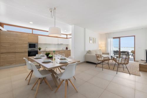 Villa Los Altos Arbea 8B by Escape Home