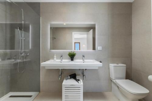 Villa Los Altos Arbea 8B by Escape Home