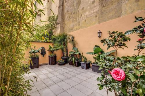 Flat with terrace by Vatican