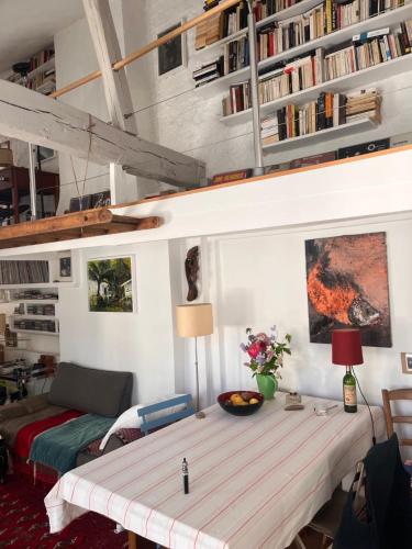 Typical Parisian Loft in Bastille